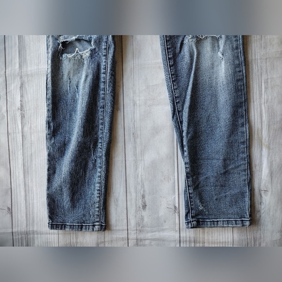KANCAN Women Distressed Skinny Jeans Light Wash Ripped Knee‎ Size 9 28 - Picture 6 of 7